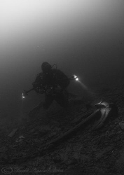 Mark with anchor.A dark Stoney cove. D200, 10.5mm. by Derek Haslam 